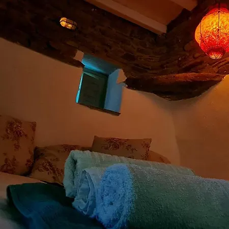 The Luxurious Village Pool House Casa vacanze
