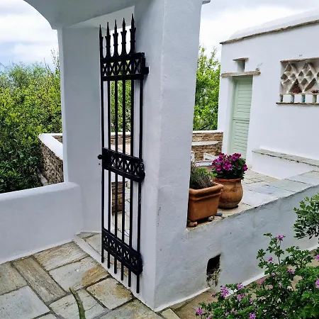 The Luxurious Village Pool House
